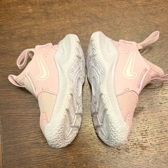 Nike Kids Light Pink Sneakers - Picture 2 of 3